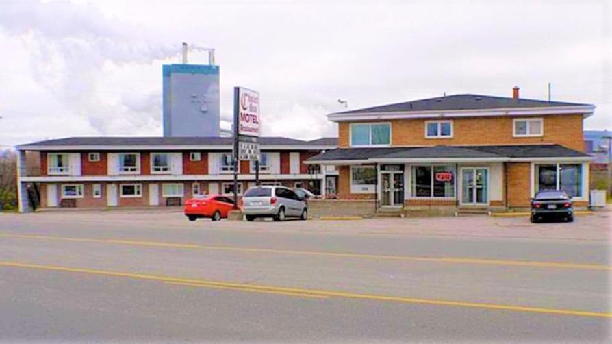 Chalet Inn Motel ドライデン エクステリア 写真