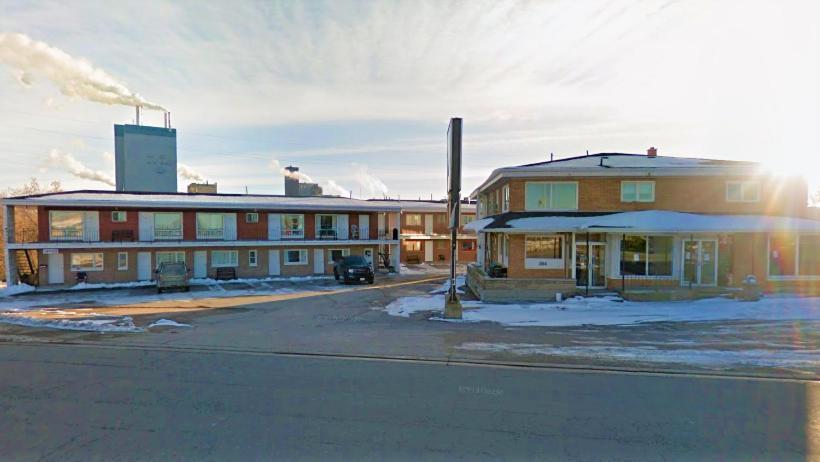 Chalet Inn Motel ドライデン エクステリア 写真